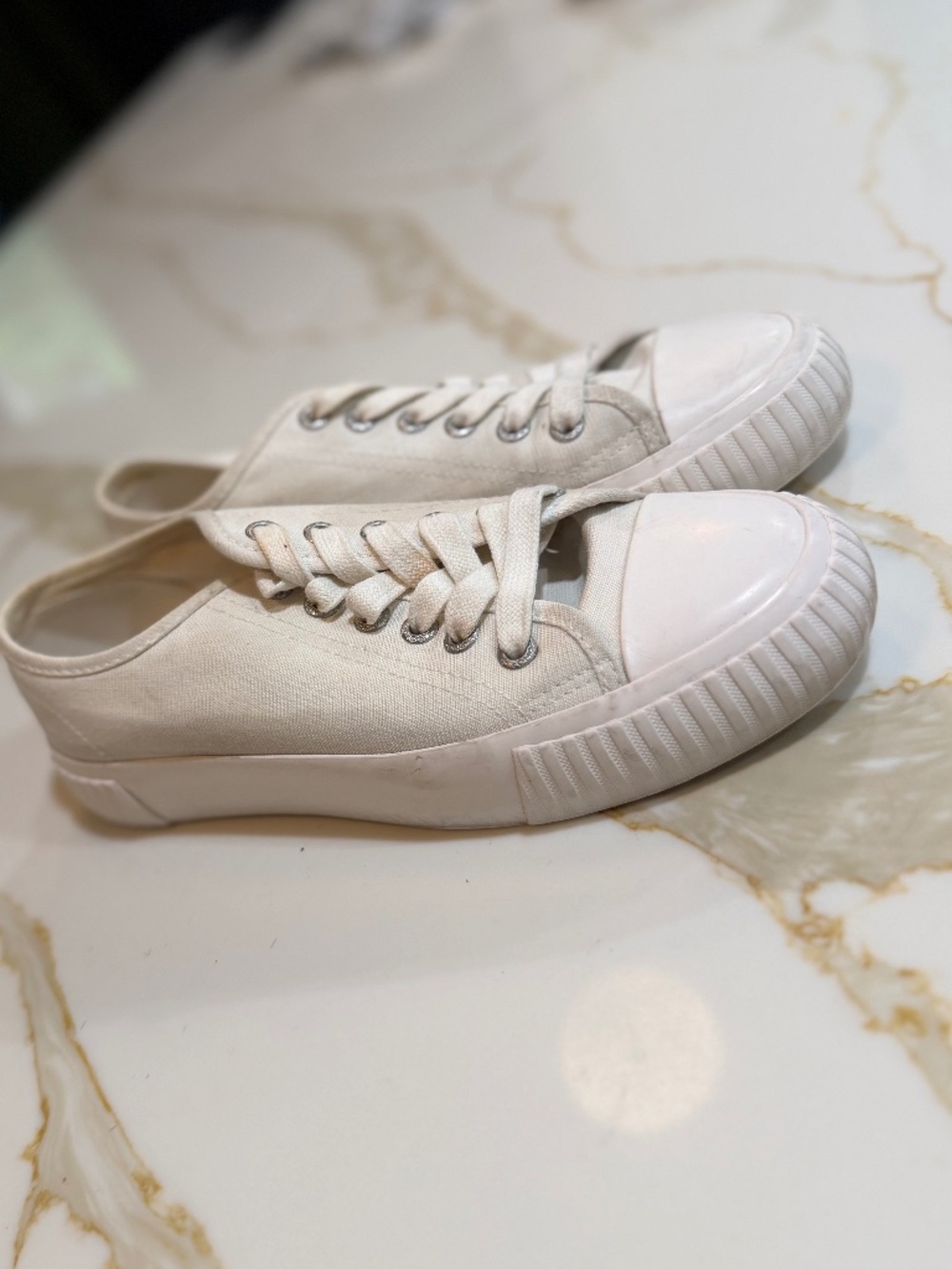Basic White Canvas Tennis Sneakers